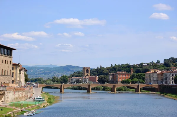 Kind to Florence from the old bridge — Stock Photo, Image