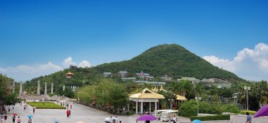 Nanshan guanyin kültür Parkı.