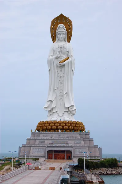 108 mètres nanshan Guanyin statue — Photo