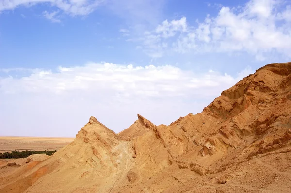 Oásis montanhoso na Tunísia — Fotografia de Stock
