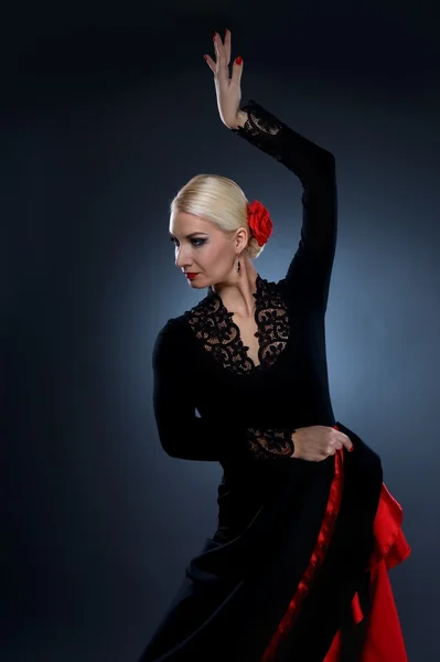 Vackra flamencodansare — Stockfoto