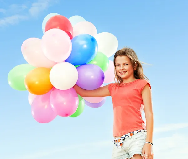 Dziewczyna z kolorowe balony — Zdjęcie stockowe
