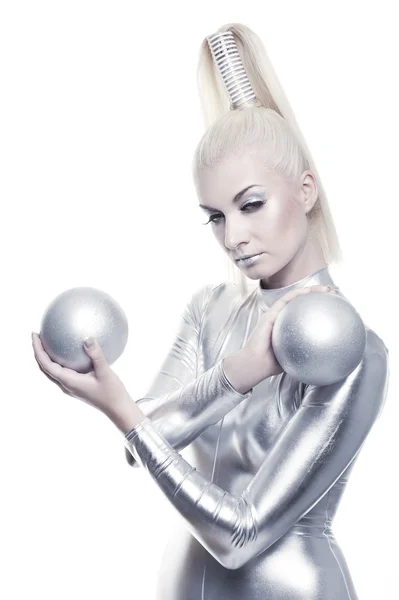 Cyber vrouw met zilveren ballen — Stockfoto