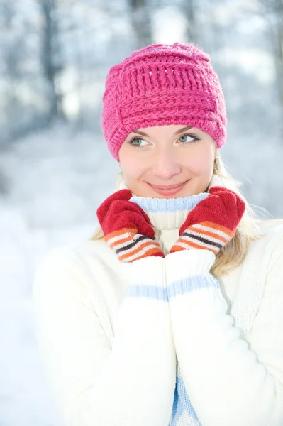 냉동된 아름 다운 여자 — 스톡 사진