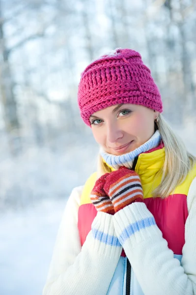 冷凍の美しい女性 — ストック写真