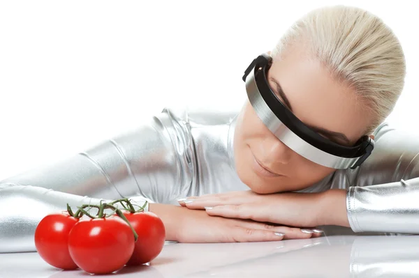 Cyber donna con pomodori — Foto Stock