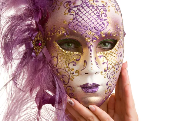 Bella giovane donna in maschera di carnevale — Foto Stock