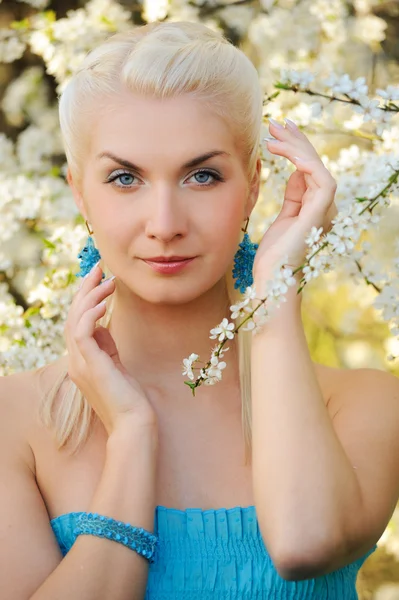Mulher bonita close-up retrato — Fotografia de Stock