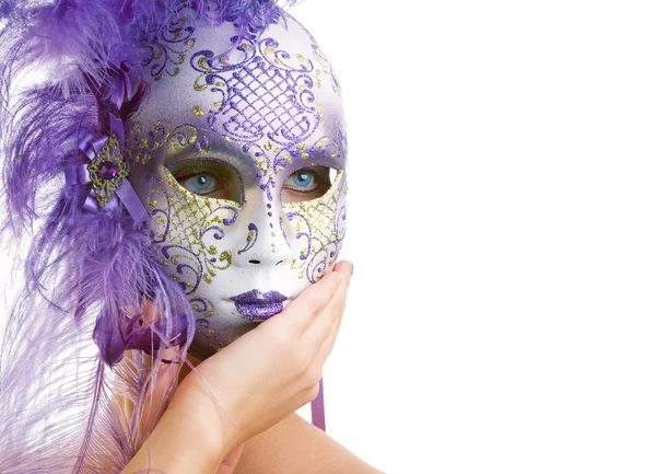 Belle jeune femme en masque de carnaval — Photo