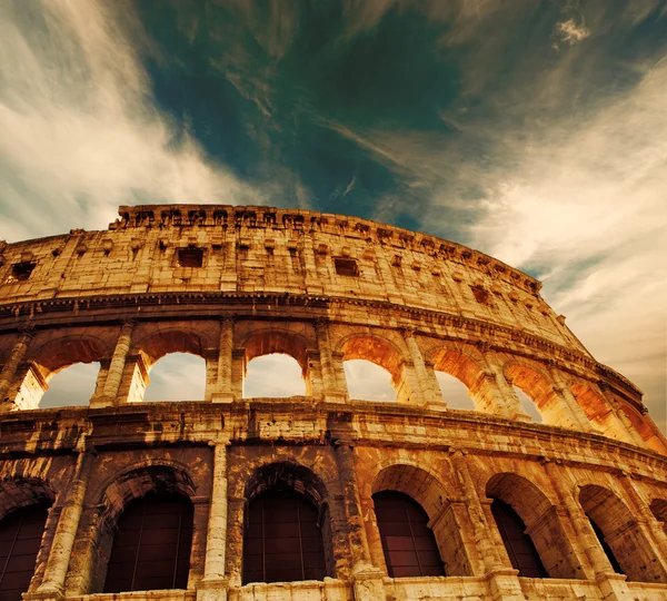 Koloseum (Řím, Itálie) — Stock fotografie