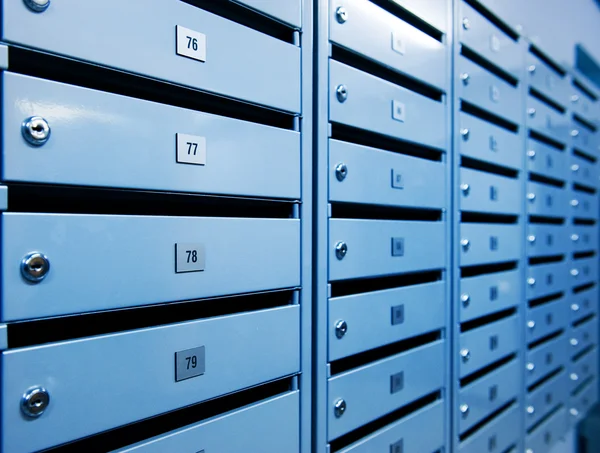 Metall postboxes (tonas i blått) — Stockfoto