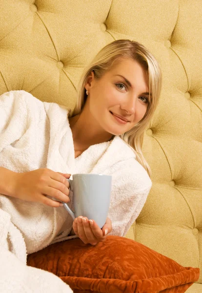 Girl drinking coffee in the morning — Stock Photo, Image