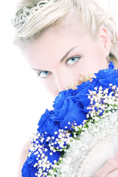 Sposa nascondersi dietro bouquet di lusso — Foto Stock