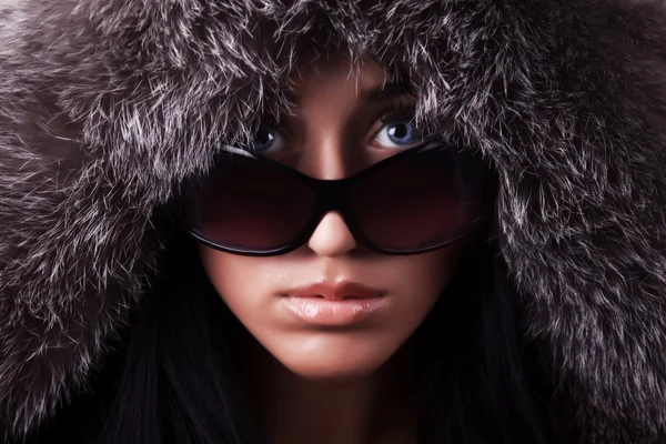 Brunette with sunglasses — Stock Photo, Image
