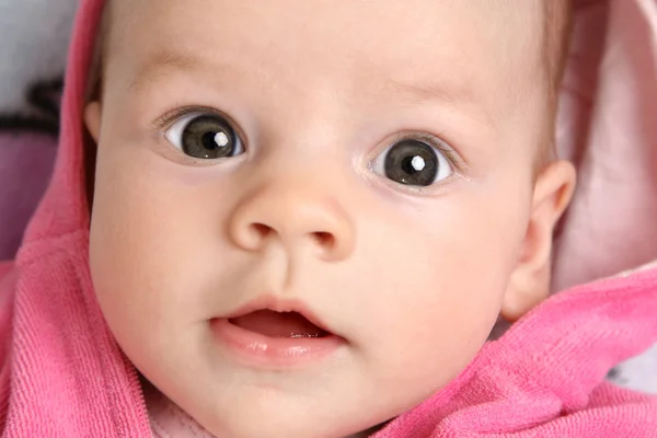 Gros plan portrait de bébé adorable — Photo