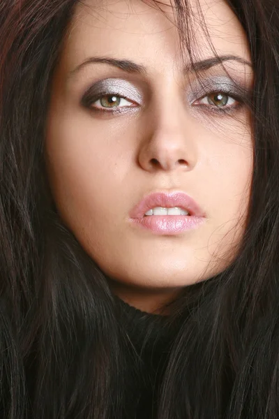 Close-up portret van een mooie vrouw — Stockfoto