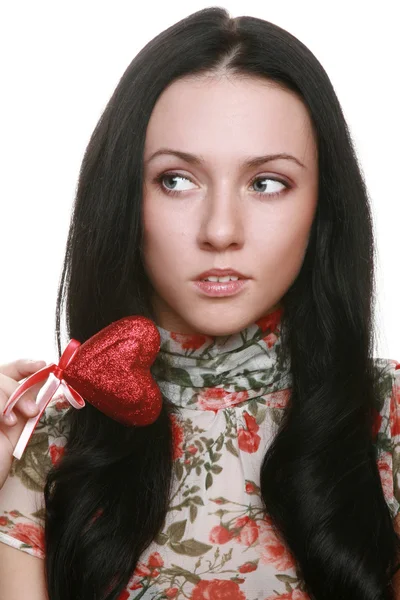 Flicka med rött hjärta — Stockfoto
