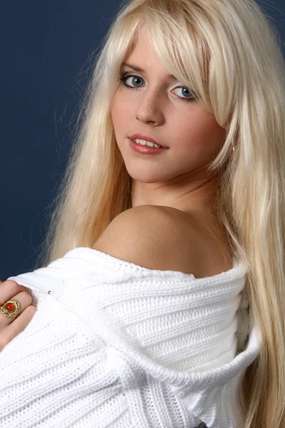 Schöne und sexy blonde Mädchen — Stockfoto