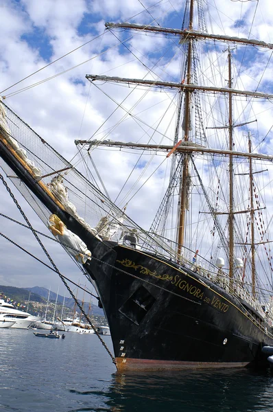Stora klassiska segelfartyg — Stockfoto