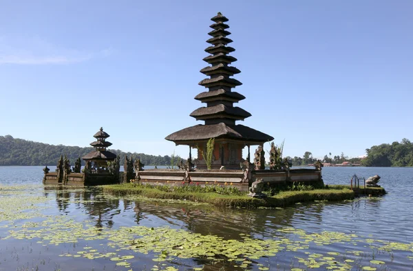 Bali Laketempel Rechtenvrije Stockfoto's
