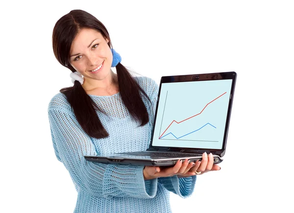 Morena mostrando laptop com gráfico — Fotografia de Stock