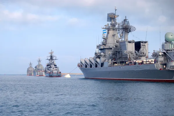 Los Buques Guerra Rusos Están Bahía Sebastopol Ucrania Crimea — Foto de Stock