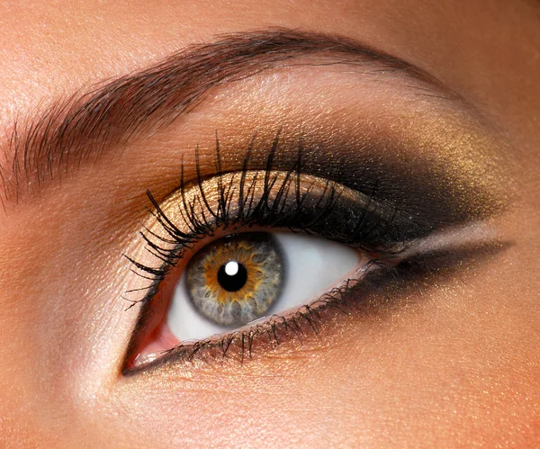 Golden Eyes Stock Photos Royalty Free Golden Eyes Images Depositphotos