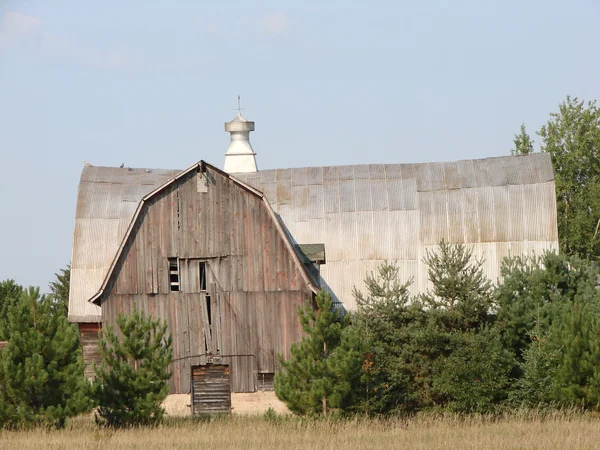 Large old barn — Stock Photo, Image