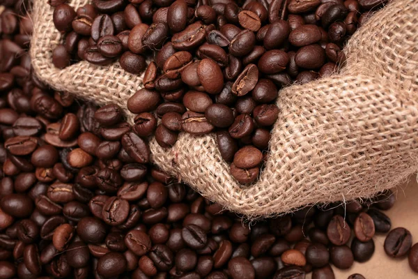 Kaffee auf beiden Seiten eines Sackes — Stockfoto