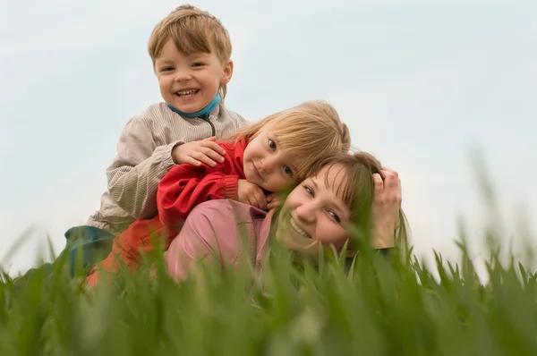Mother and children — Stock Photo, Image
