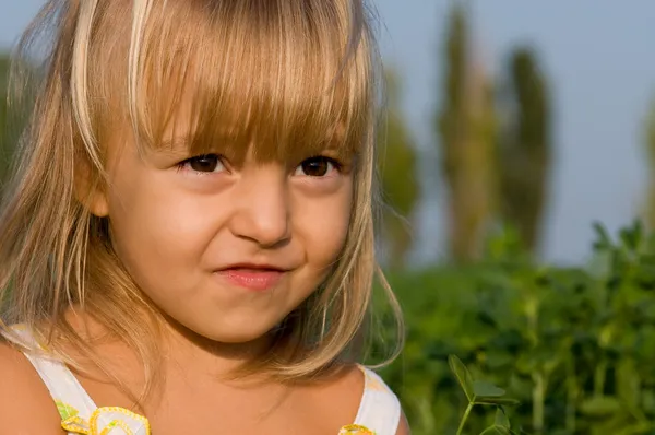 Küçük kız portresi — Stok fotoğraf