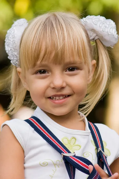 Πορτρέτο του μικρού κοριτσιού — Φωτογραφία Αρχείου