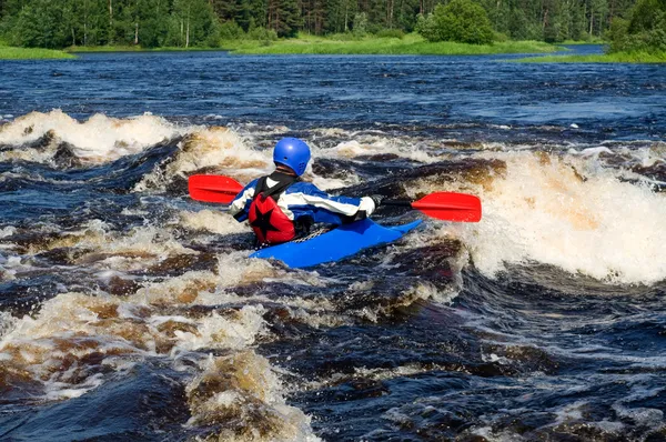 Kayak sur la rivière — Photo