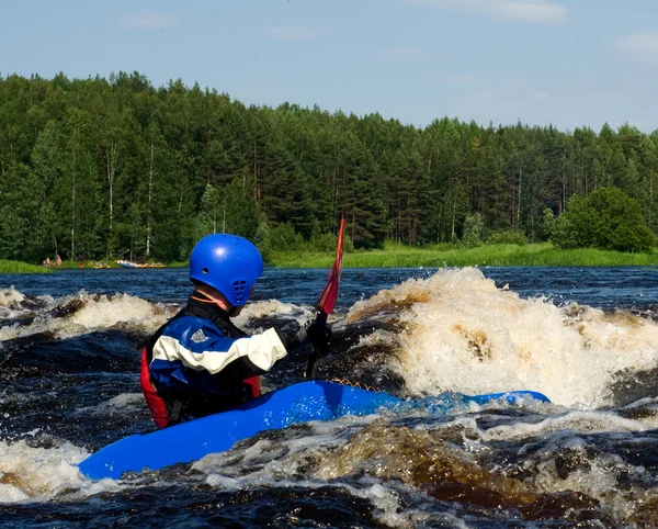 Kayak sur la rivière — Photo