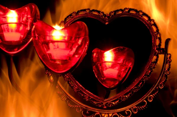 Corazón en llamas —  Fotos de Stock
