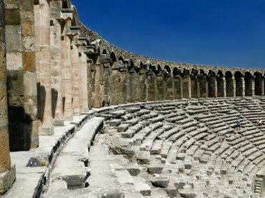 Eski Yunan amfi tiyatro aspendos