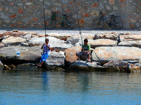 Deux petits pêcheurs - Alania, Tourkey — Photo