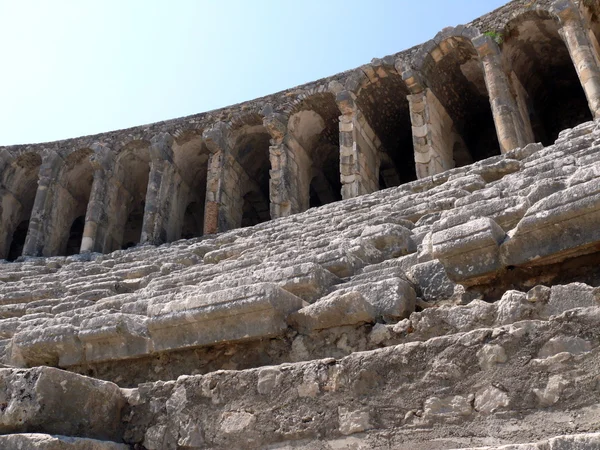 Gamla grekiska amfiteatern aspendos — Stockfoto