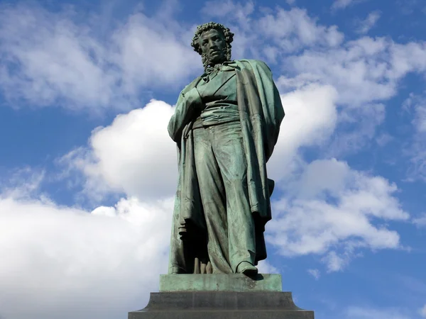 Anıt Alexander pushkin — Stok fotoğraf