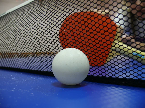 Pingpong bola e raquete — Fotografia de Stock