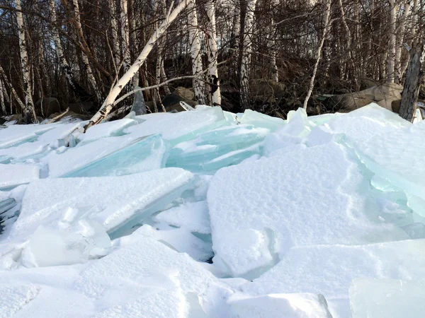 碎的冰湖中 — 图库照片