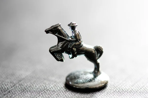 Estatuilla de caballo de acero — Foto de Stock