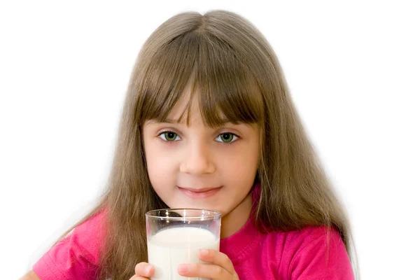 La chica bebe leche. —  Fotos de Stock