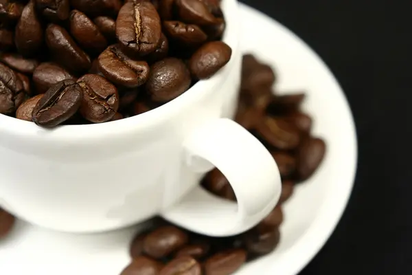 Koffie tijd, een kopje bonen — Stockfoto