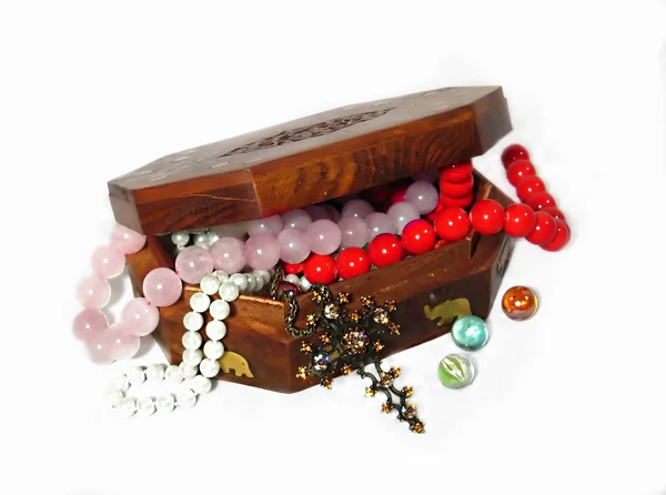 Wooden box with jewelry — Stock Photo, Image