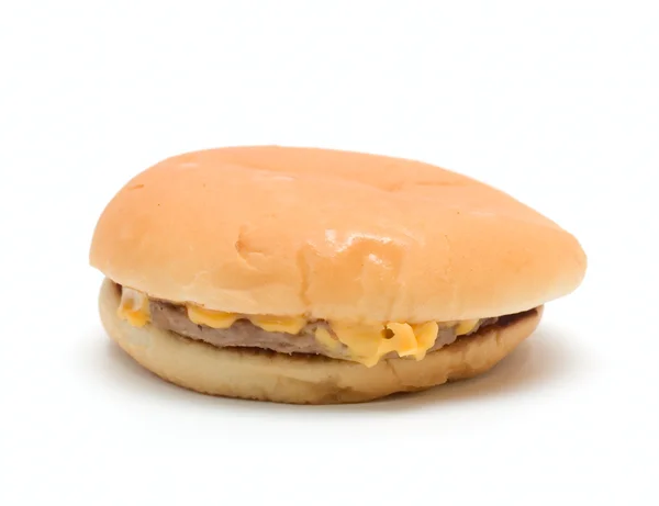Cheeseburger isolato su bianco — Foto Stock