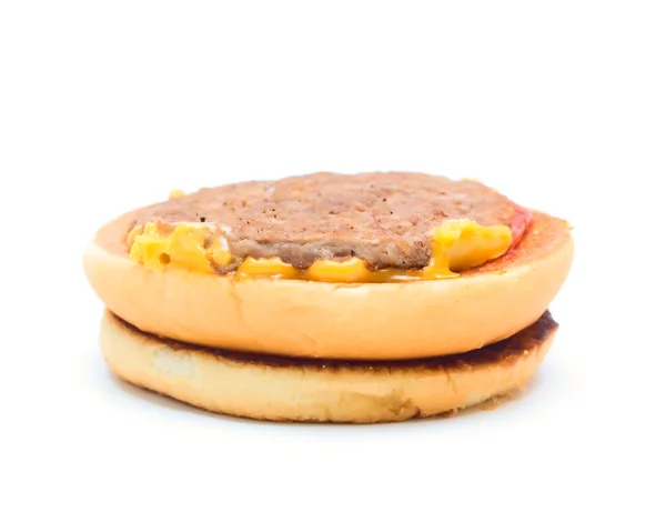 Hamburguesa con queso aislada en blanco —  Fotos de Stock