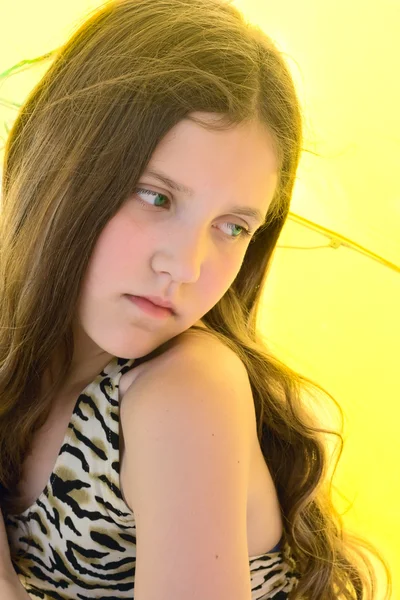 Portret schoonheid tiener meisje — Stockfoto