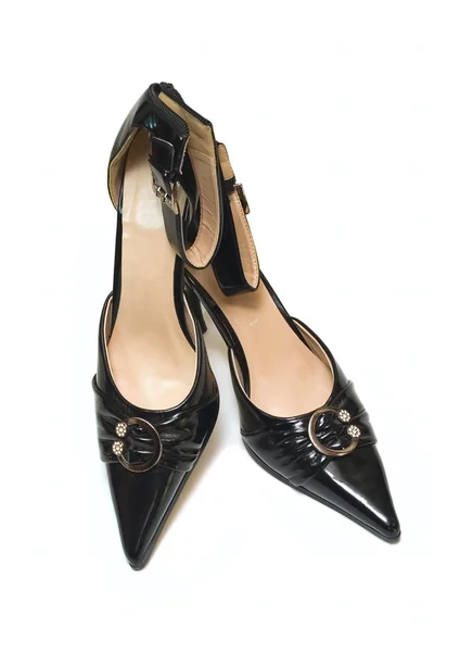 Черные женские туфли — стоковое фото