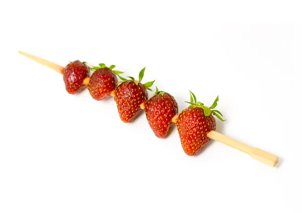 孤立在白色草莓烧烤 — 图库照片#